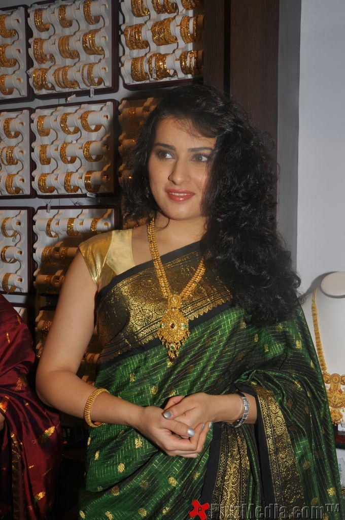 Archana Inaugurate CMR Shopping Mall - Gallery | Picture 91068